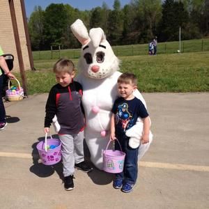 Meet your Posher, Maxine